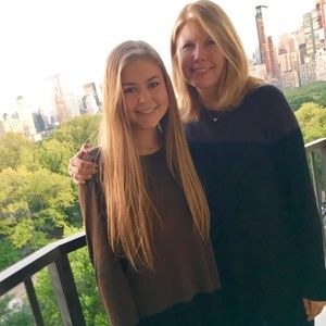 Meet your Posher, Elise